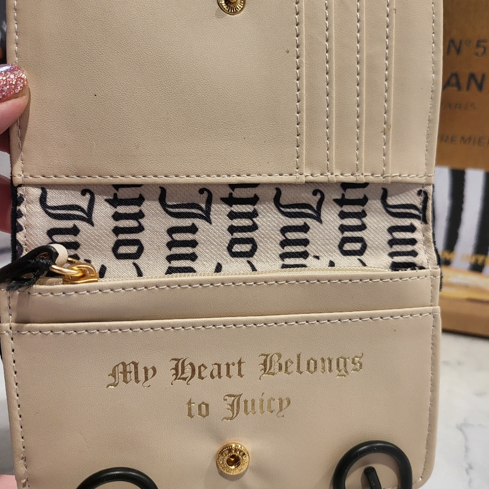 Juicy Couture small wallet - Picture 2 of 7